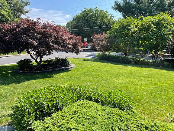 4th image of 7000 Hamel Hill Ct
