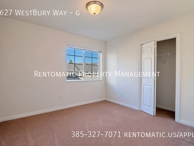 1627 Westbury Way #G — Photo 6