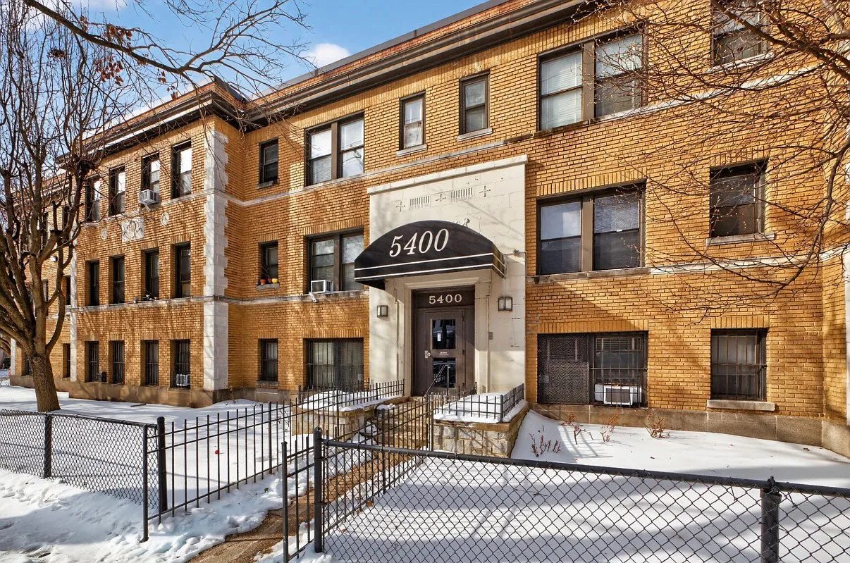 1 bed, 555 sqft, $1,419 — Photo 1