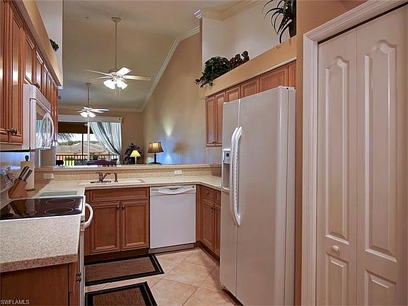 5th image of 19910 Barletta Ln Unit 1523