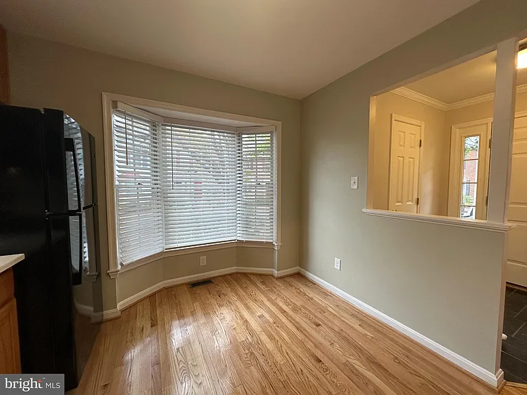2120 N Tazewell Ct — Photo 9