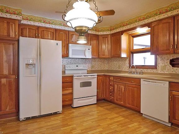 3rd image of 8454 Northlane Dr