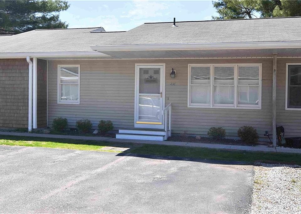 1st image of 23 C Castle Rock Rd #23