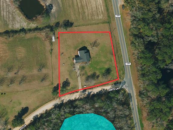 3rd image of 1532 Smith Ln