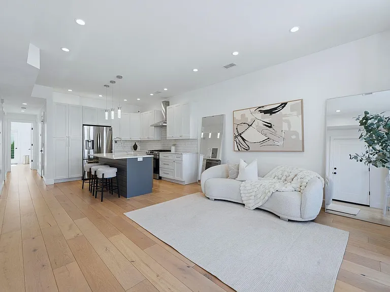 2602 Palisade Ave #1 — Photo 1