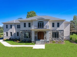 835 Golden Arrow St, GREAT FALLS, VA 22066