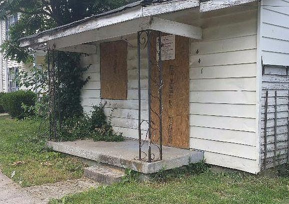 2nd image of 441-445 Hawkins Ave