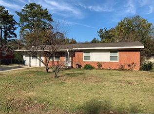 837 Montclair Rd, Fayetteville, NC 28314