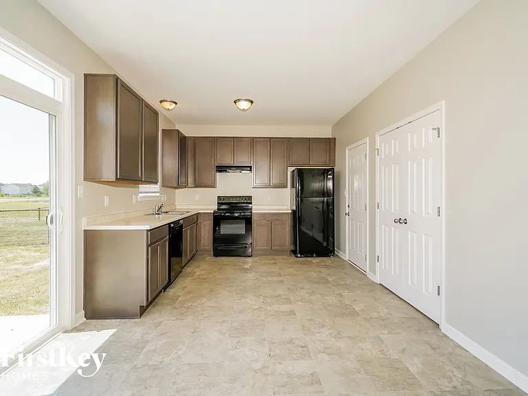 7847 Danube St — Photo 4