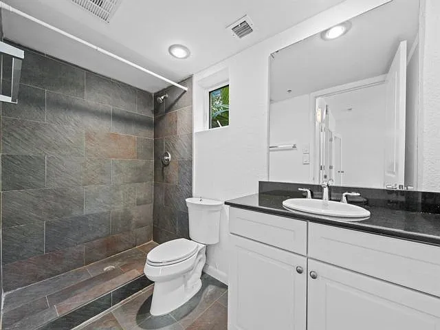 1490 SE 15th St #104 — Photo 9