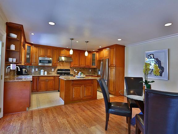 4th image of 782 Coffey Ct