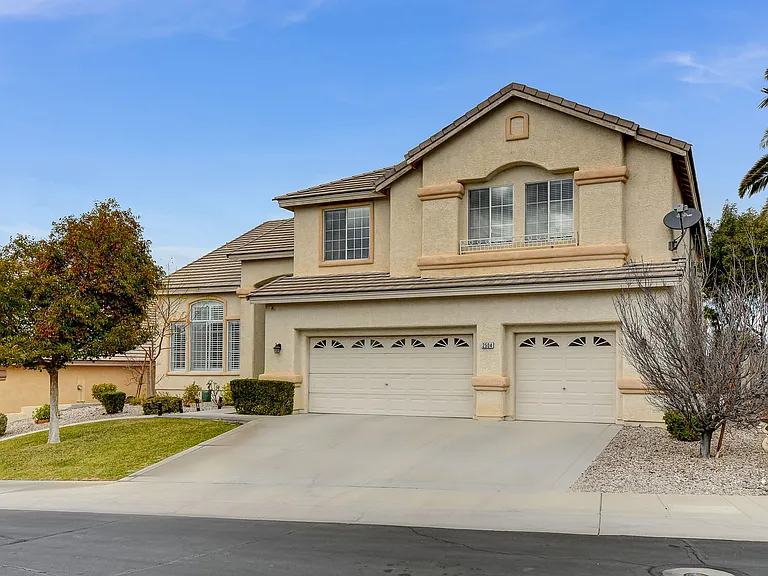 2504 Antique Blossom Ave — Photo 2