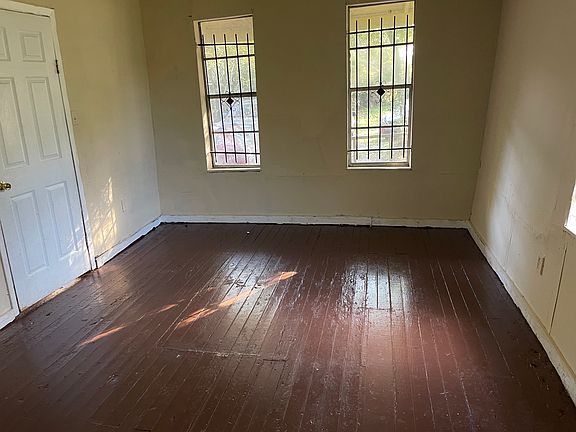 5th image of 2314 Teal St