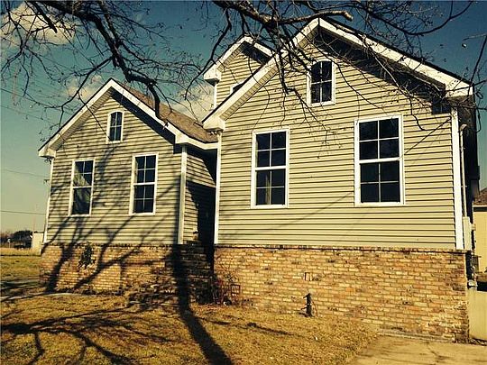 1st image of 4883 Rosemont Pl
