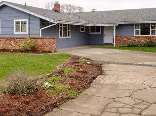 410 E Blakely Ave, Brownsville, OR 97327