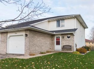 510 Old Indian Trl, Deforest, WI