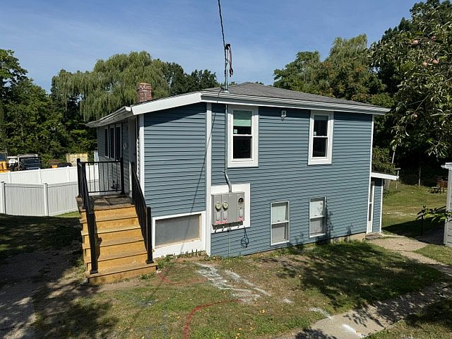 1st image of 83R Central St #B