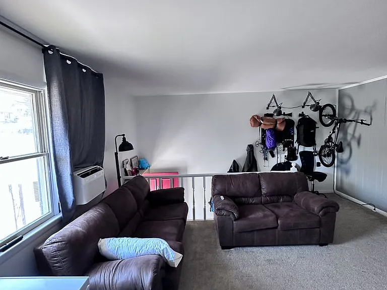 1057 Schwanger Rd — Photo 3