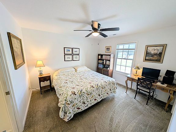 3rd image of 624 Briarheath Dr