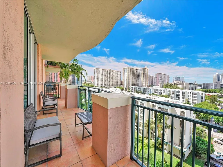 17555 Atlantic Blvd #806 — Photo 14