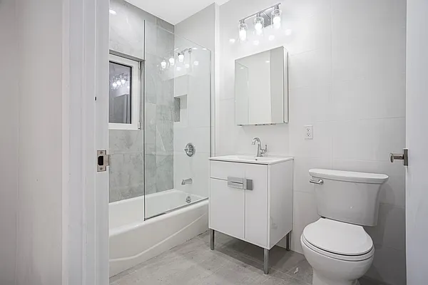 Rented by Skyhigh Realty NYC LLC | media 21