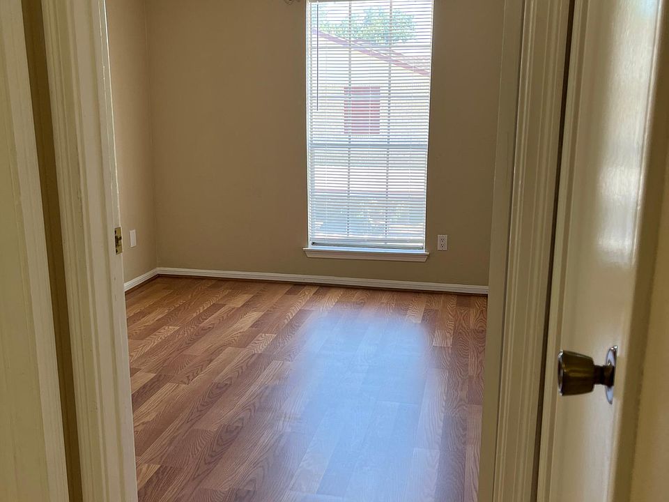 1st image of 2120 El Paseo St APT 104