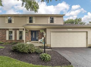 1720 Woodbluff Dr, Powell, OH 43065