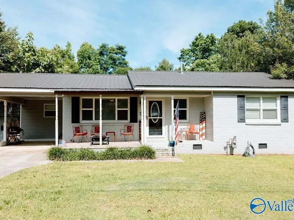 806 Cobra St, Boaz, AL 35957