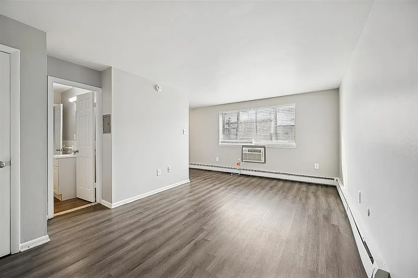 2 bed, 900 sqft, $1,399 — Photo 1