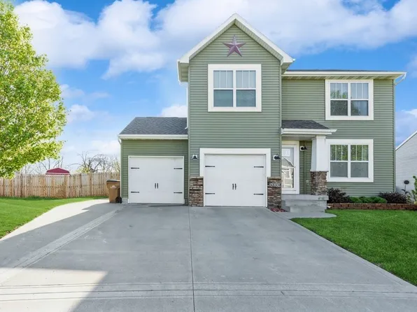 3233 Birch St SW, Bondurant, IA 50035