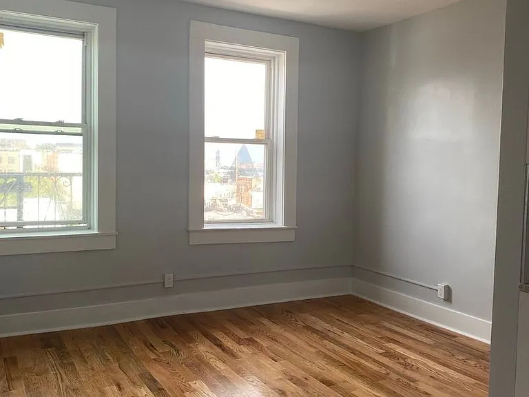 6th at West Hoboken — Photo 20