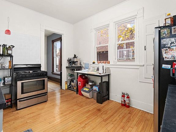 5th image of 1420 9th Street