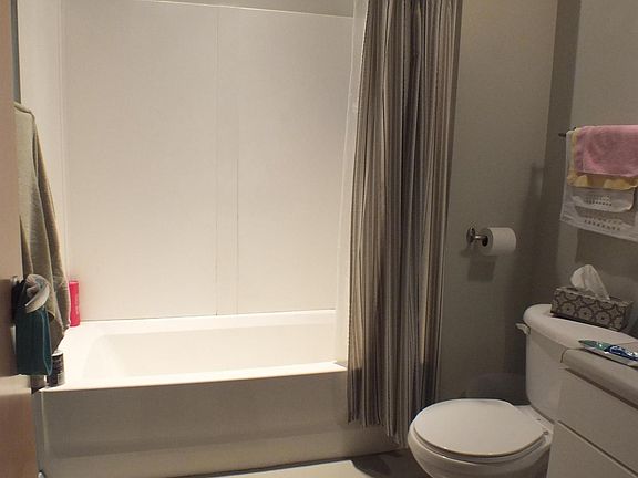 5th image of 15 E Gay St APT 4B