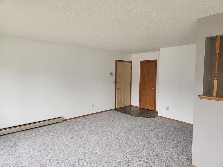 Pebble Creek Apartments - 5405 — Photo 3
