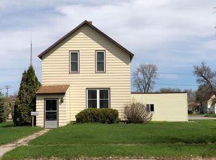 111 Jefferson Ave SE, Fertile, MN 56540