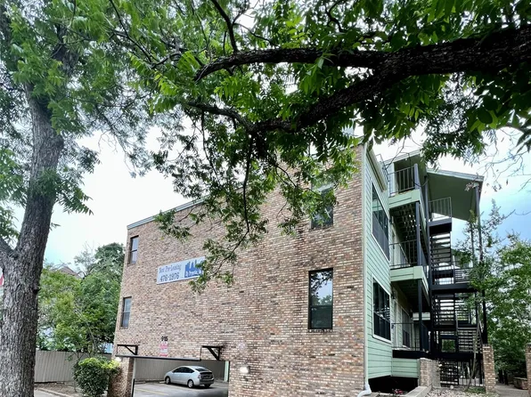 915 W 22nd 1/2 St APT 203, Austin, TX 78705