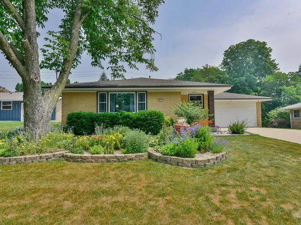 309 Hemlock COURT, South Milwaukee, WI 53172