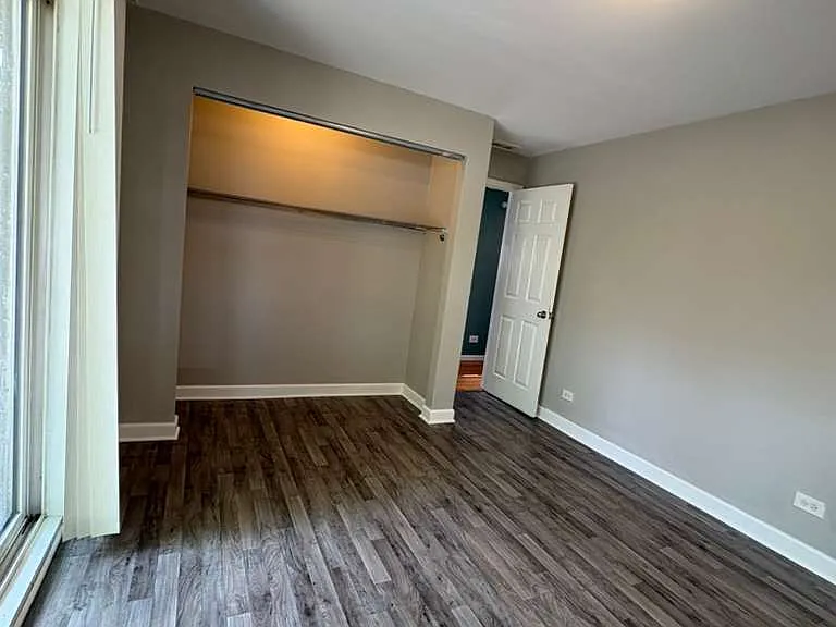 5905 S Indiana Ave #1 — Photo 4