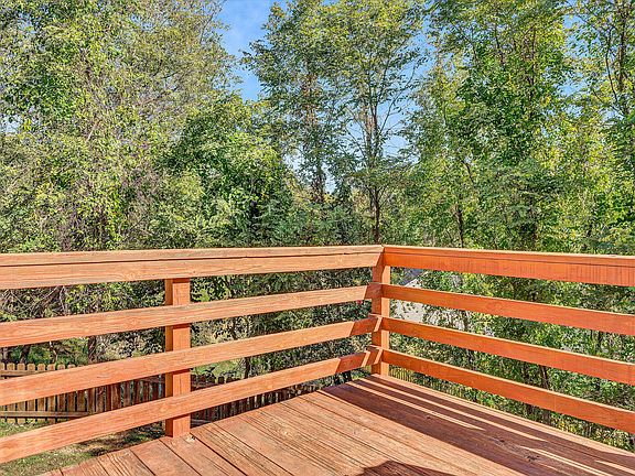5th image of 6229 Creekview Ct