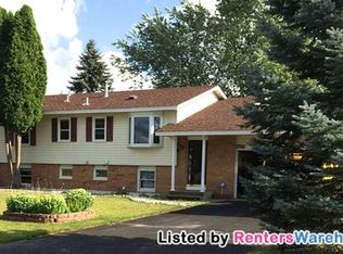 4017 80th Ave N, Brooklyn Park, MN 55443