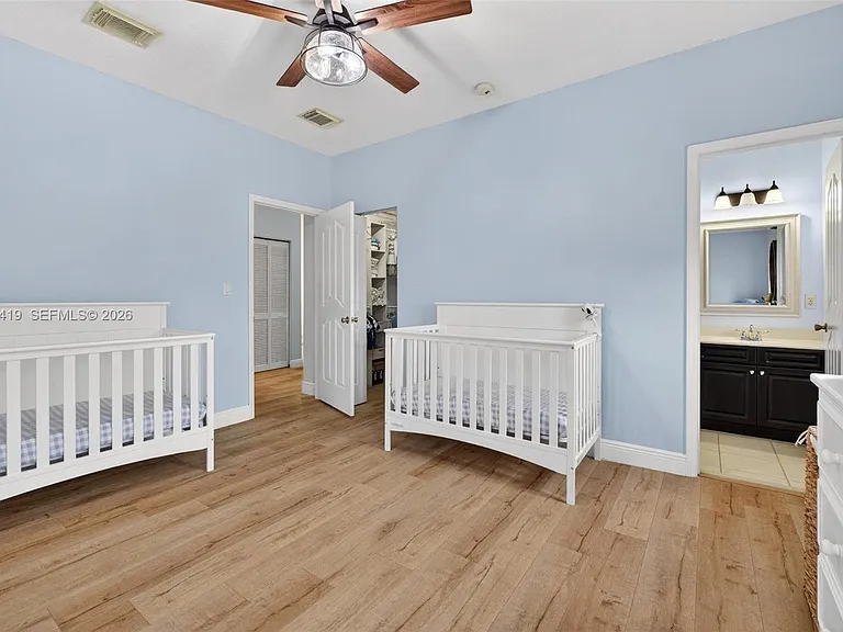 15874 SW 138th Ter — Photo 49