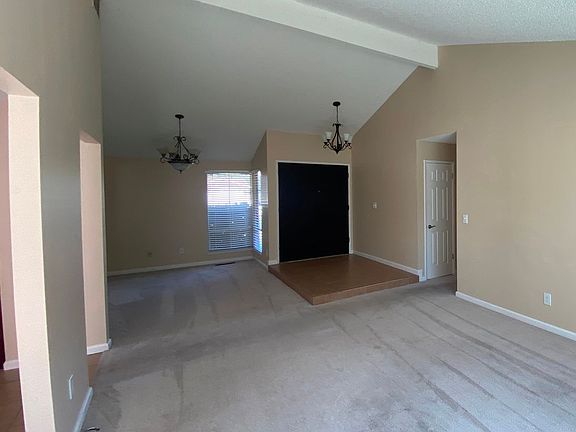 2nd image of 5103 Carriage Ct