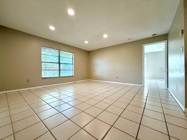 3774 Dunwich Ave — Photo 3