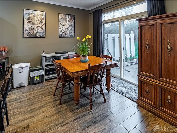 5th image of 9289 Great Lakes Cir
