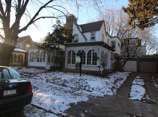 6645 Lincoln Dr, Philadelphia, PA