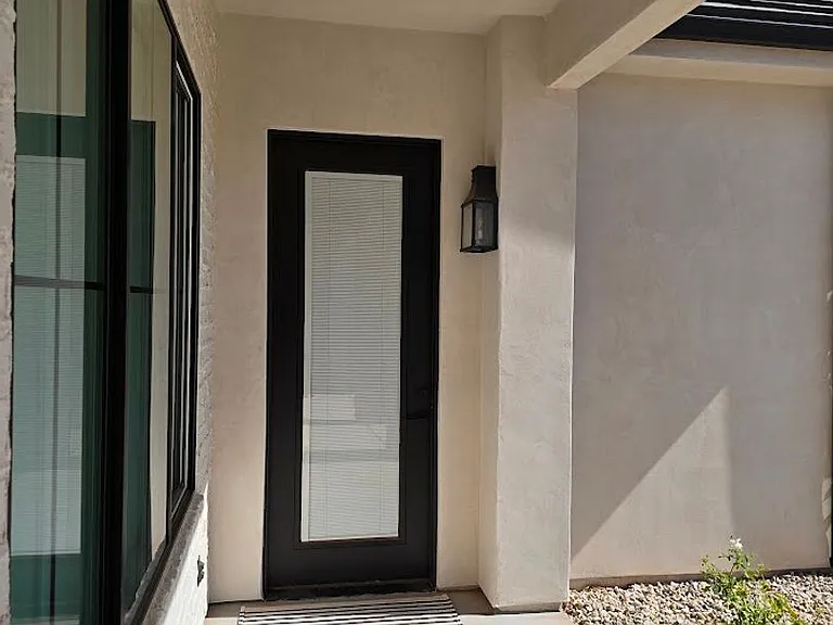 2342 S Breckenridge Dr — Photo 2