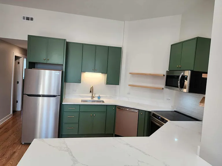 6321 S Eberhart Ave #2 — Photo 10