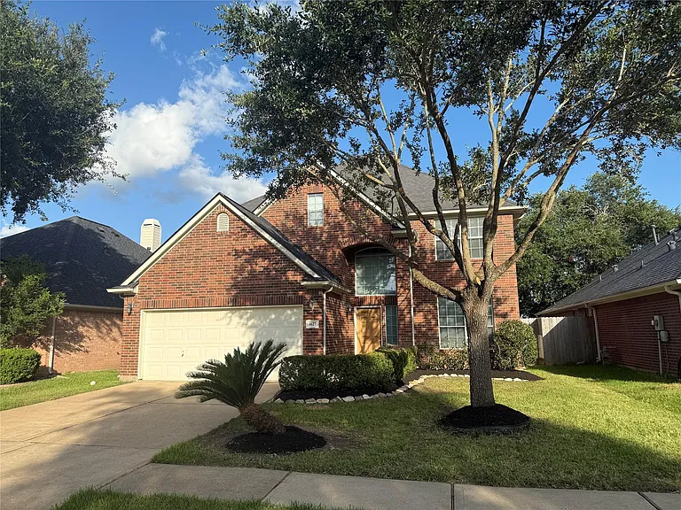 1627 Penmark Ln — Photo 1