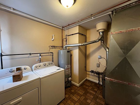 5th image of 1521 E Goulson Ave