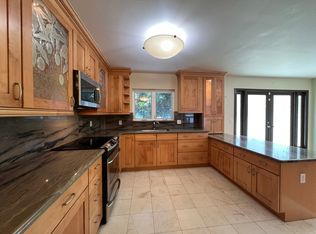 742 Hoawa St, Honolulu, HI 96826
